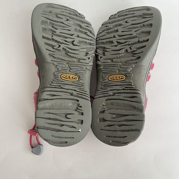 Keen Whisper Sandals Size 2 Pink Toggle Vibram Hiking Camping Outdoors‎ Water - Picture 7 of 8